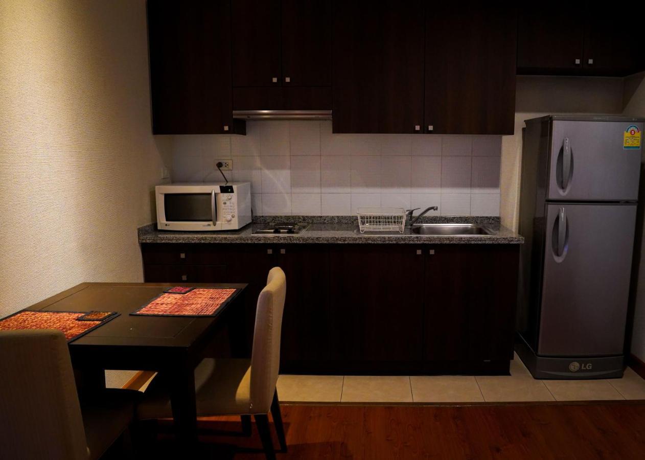 Siam Bright Suite Bangkok Exterior foto